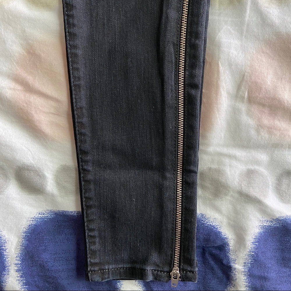 Levi’s Super Skinny Ankle Denim - Picture 4 of 10